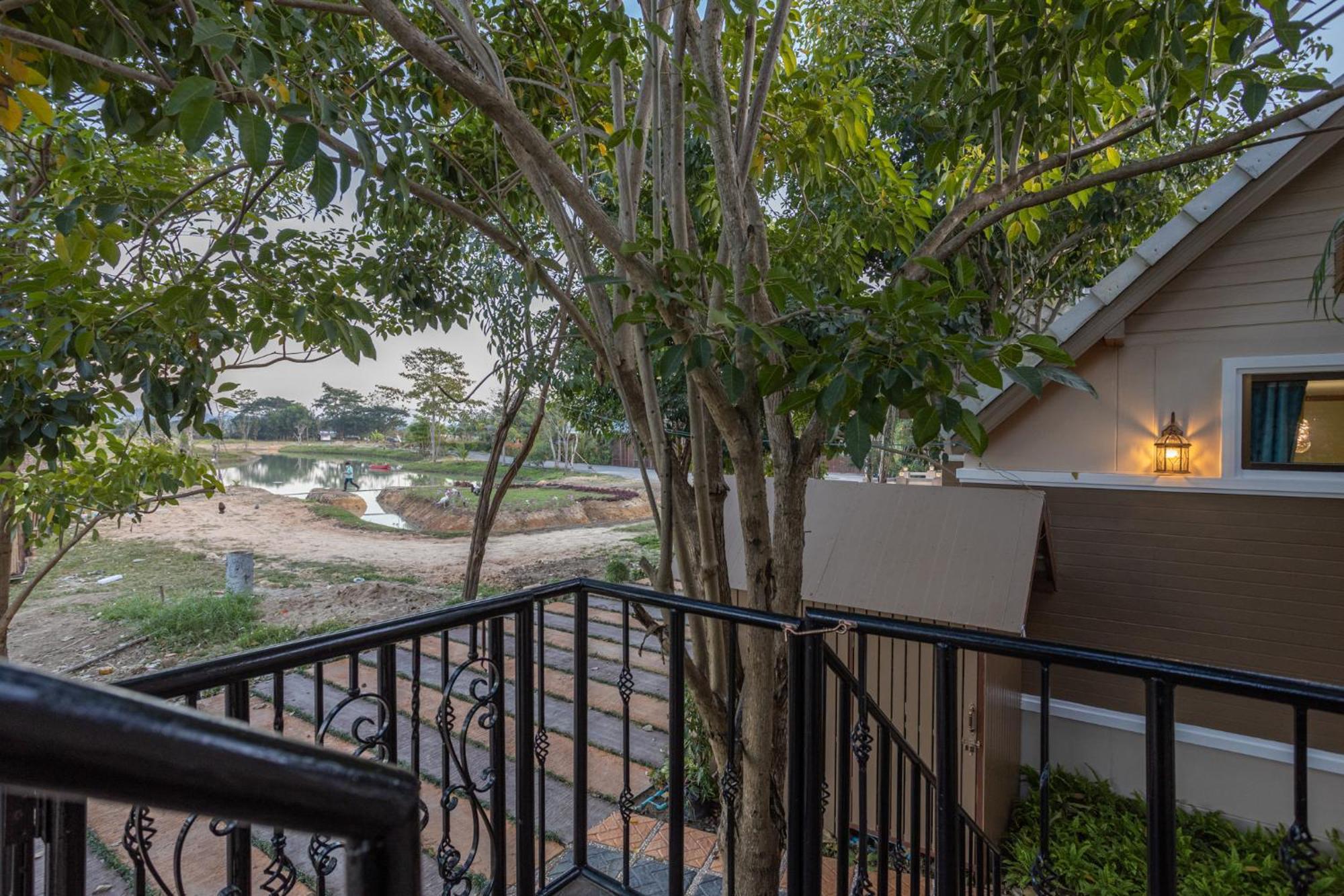 Mana-An Lake Hill Resort มานาอันเลคฮิลล์รีสอร์ต Chiang Mai Eksteriør billede